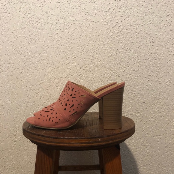 American Eagle Rae Clogs - Picture 2 of 3